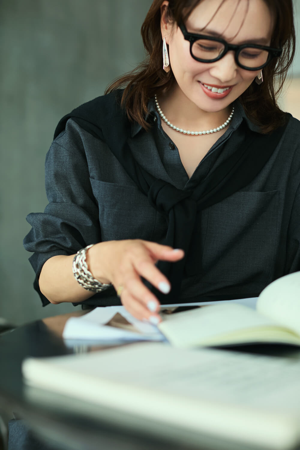 おしゃれに血流ケアができる磁気パールネックレスが新登場!人気スタイリスト石毛のりえさんの3DAYS私服コーデ